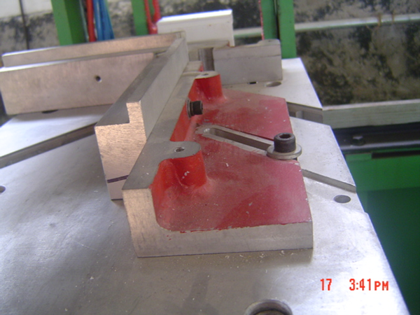 加工维卡型材必备工装.png 加工维卡型材必备工装.png